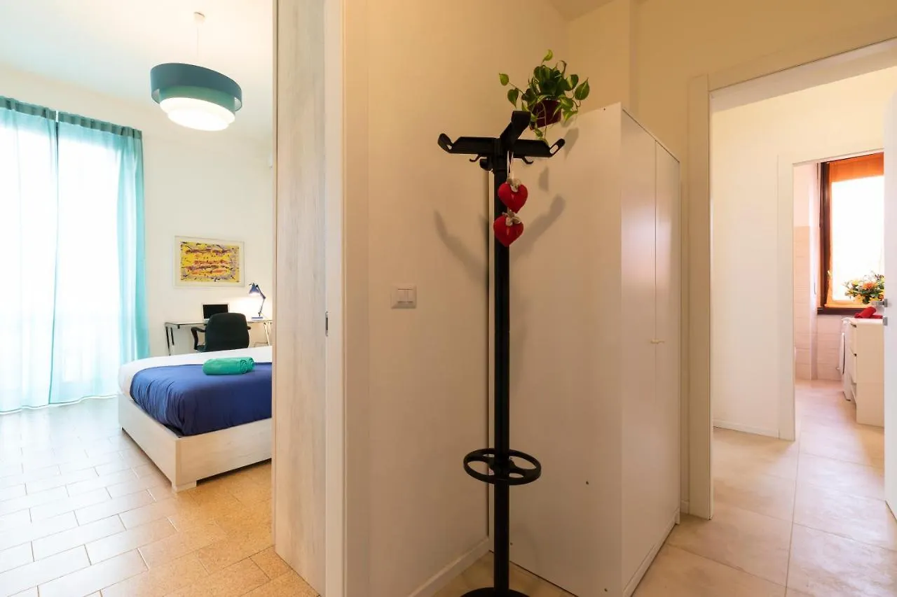 Bicocca Home - 2 Bedrooms ميلان 0*,