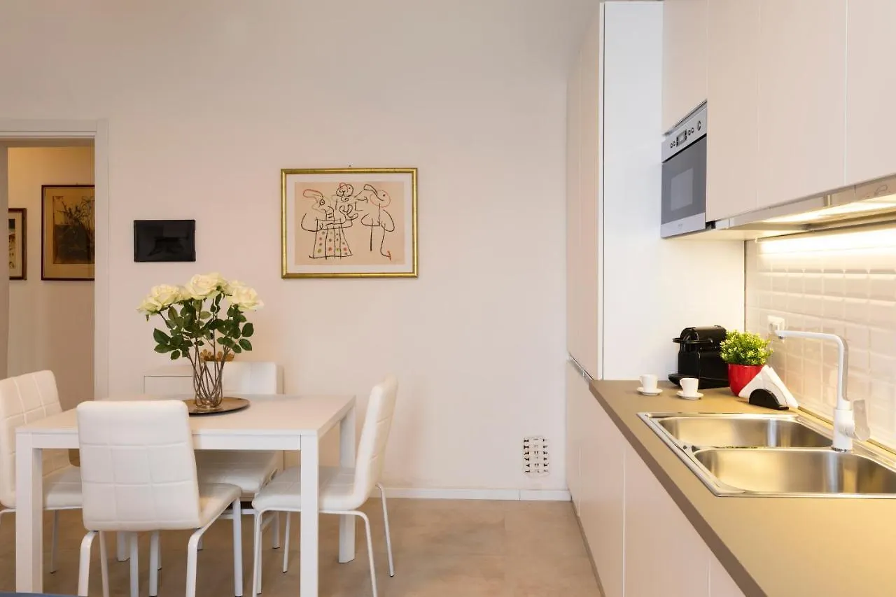 Bicocca Home - 2 Bedrooms ميلان شقة