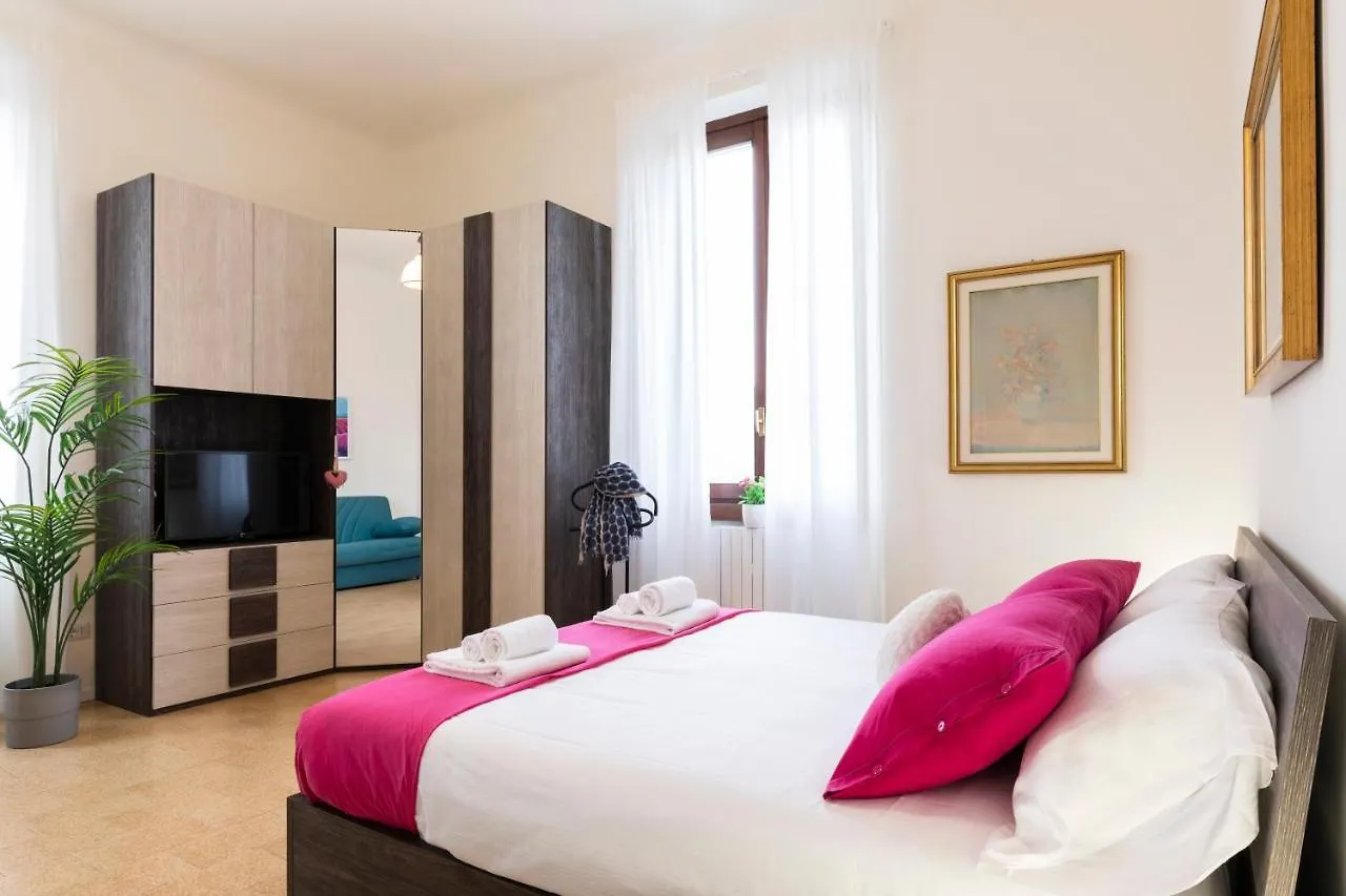 Bicocca Home - 2 Bedrooms location