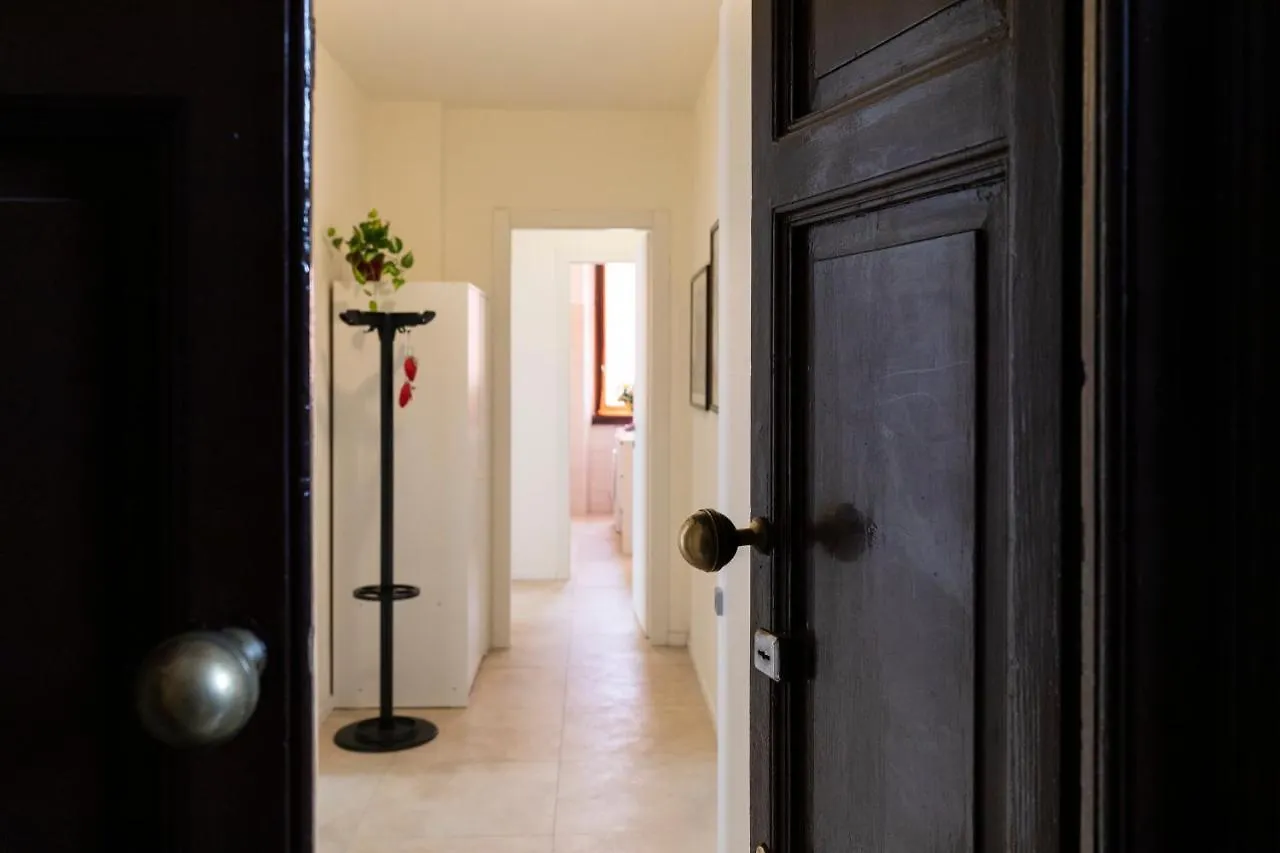 Bicocca Home - 2 Bedrooms ميلان 0*,  إيطاليا